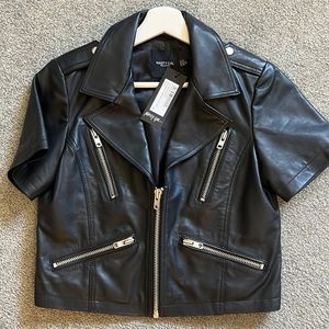 Leather cropped short sleeve jacket